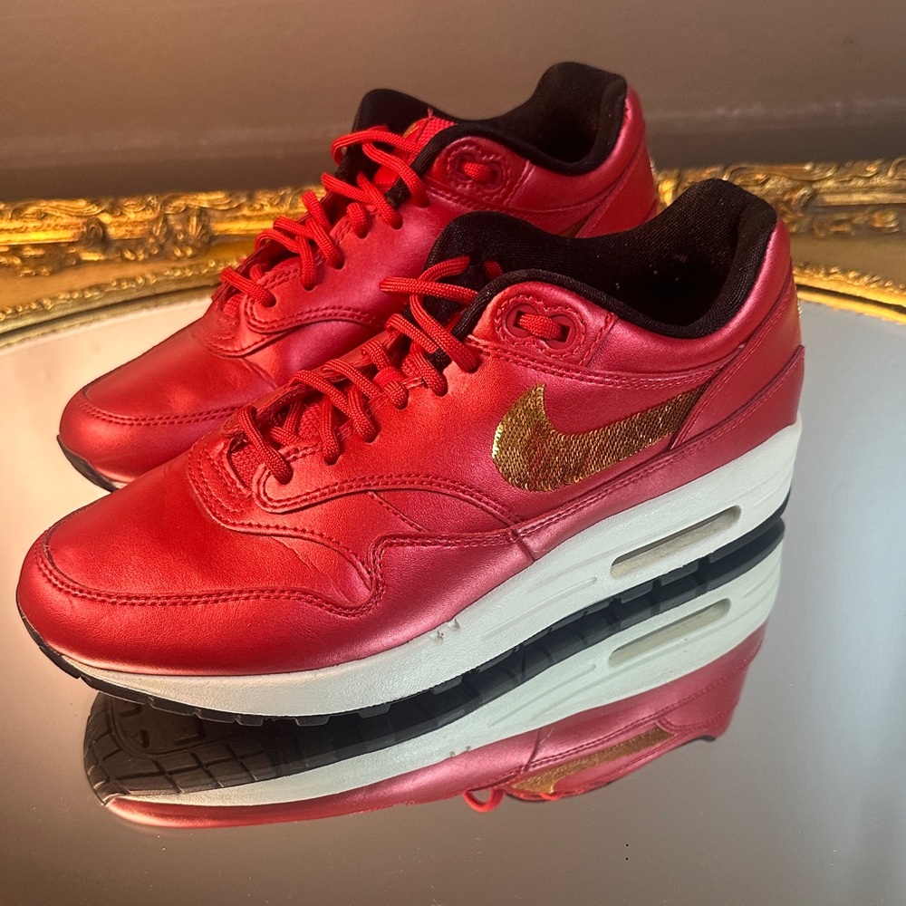 Nike air Max one, shiny red with gold swoosh size 7